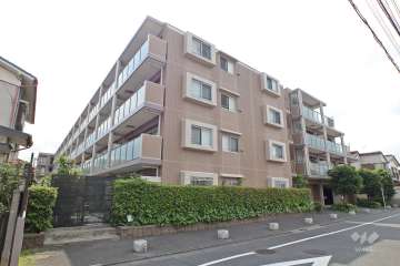 グローベルザプレイス舎人親水公園の外観（東側から）