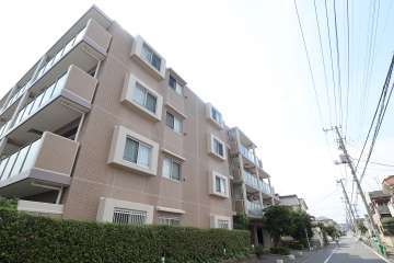 グローベルザプレイス舎人親水公園の外観（東側から）