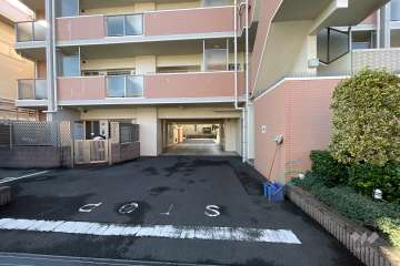 駐車場の出入り口