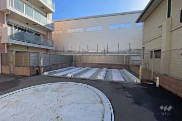 敷地内駐車場（屋外機械式）