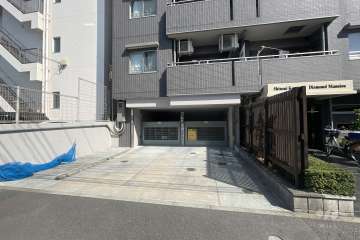 敷地内駐車場（屋内機械式）