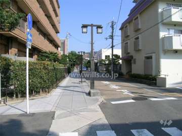 敷地西側の通り