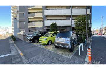敷地内駐車場（屋外平面式）