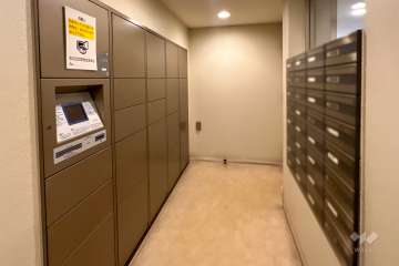 宅配ボックスと共用ポスト