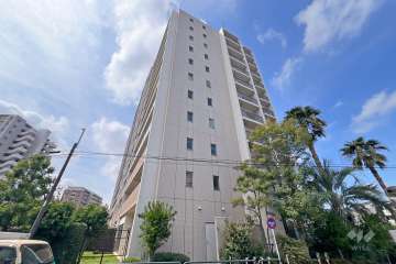 アクアプレミアムの外観（南東側から）