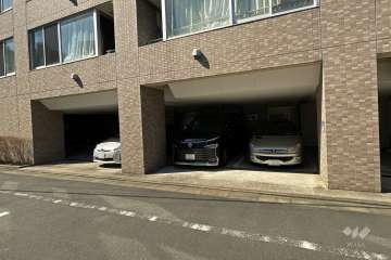 敷地内駐車場（屋内平面式）