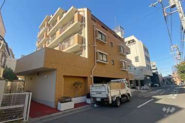 ダイアパレスリバーシティ千住の外観（北東側から）