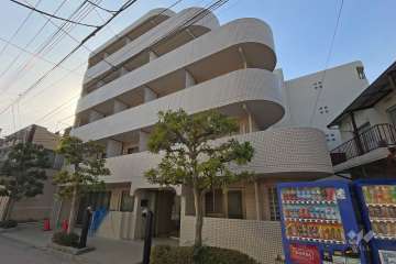 メインステージ梅島駅前の外観（北東側から）　　