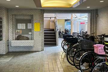 エントランスホール