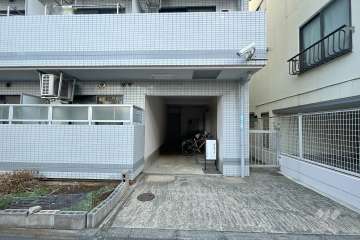 駐輪場の出入り口