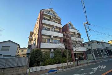 グリーンプラザ梅島の外観（南東側から）