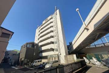 グリーンプラザ北千住の外観（南西側から）