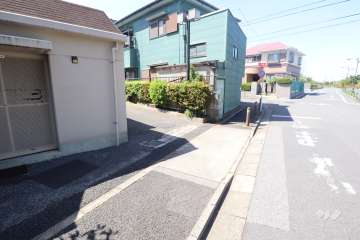 駐車場の出入り口