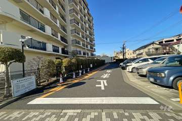 駐車場の出入り口
