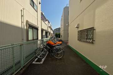 駐輪場（ラック式）