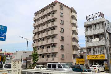 ジュネス北綾瀬の外観（南東側から）