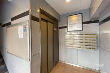 エントランスホール