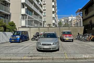 敷地内駐車場（屋外平面式）