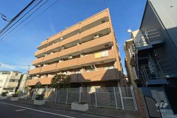 ライオンズマンション亀有第5の外観（南西側から）