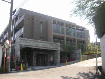 箕面桜ヶ丘アインスの外観（東側から）