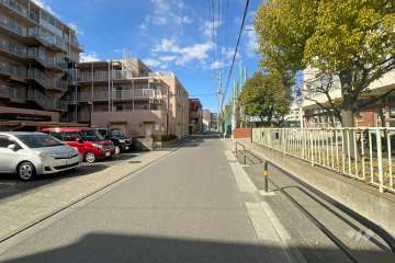 敷地の北側前面道路