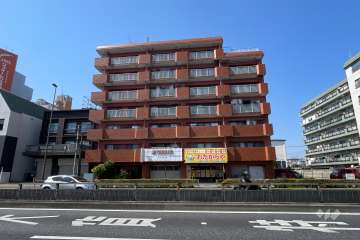ライフピア竹の塚の外観（東側から）