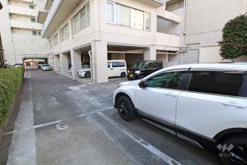 敷地内駐車場（屋外平面式）