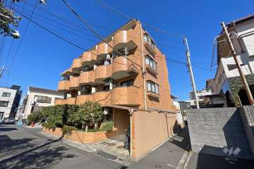 ダイアパレス亀有２の外観（南西側から）