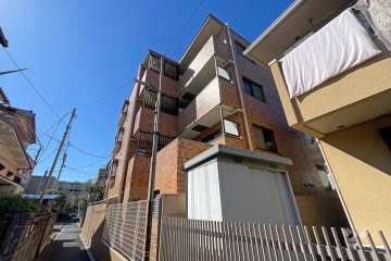 ダイアパレス亀有２の外観（南東側から）