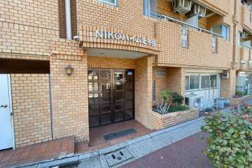 エントランス（東側）　