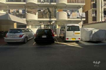 敷地内駐車場（屋外平面式）