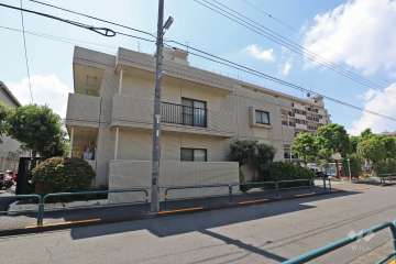 グレイスコート竹ノ塚の外観(北東側から)