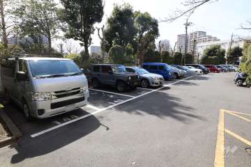 敷地内駐車場（屋外平面式）