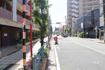 敷地南西側の前面道路