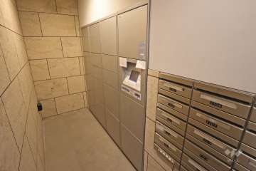 宅配ボックスと共用ポスト