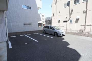 敷地内駐車場（屋外平面式）