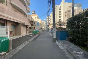 敷地南側の前面道路　　
