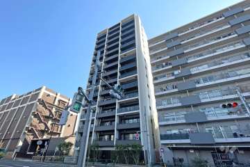 レーベン北千住エアクロスタワーの外観（南西側から）