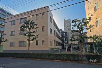 グリーンパーク第６綾瀬の外観（南西側から）