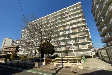 梅島ビューハイツの外観（南側から）　