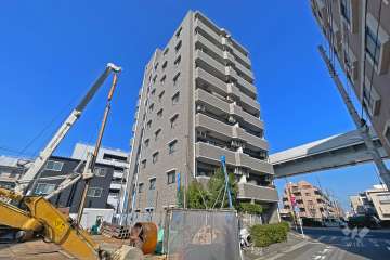 センチュリー西新井２の外観（南西側から）