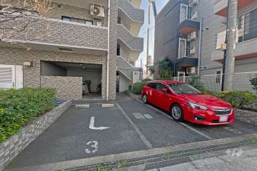 敷地内駐車場（屋外平面式）