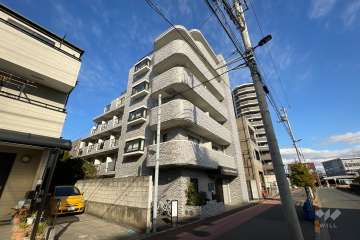 ライオンズマンション北綾瀬第２の外観（南西側から）