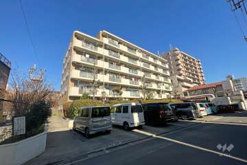 千住第２ローヤルコーポの外観（南西側から）