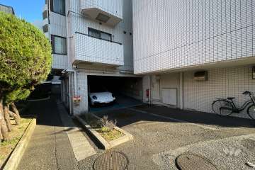 敷地内駐車場（屋内機械式）