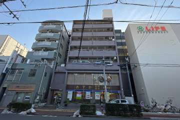 メゾン梅島の外観（北東側から）