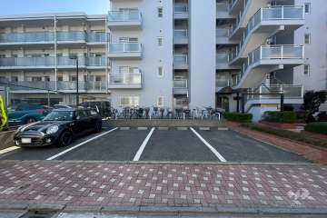 敷地内駐車場（屋外平面式）