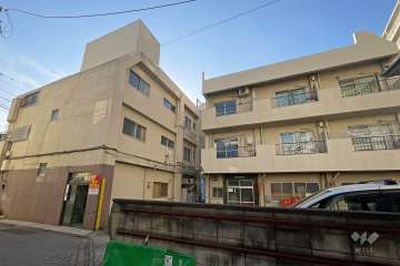 東和マンションの外観（北東側から）