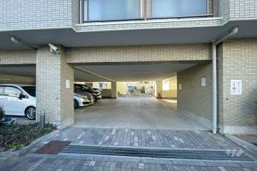 敷地内駐車場（屋内平面式）