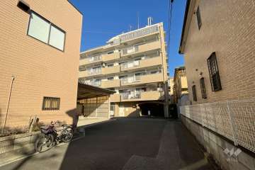 グリーンパーク西綾瀬２の外観（西側から）